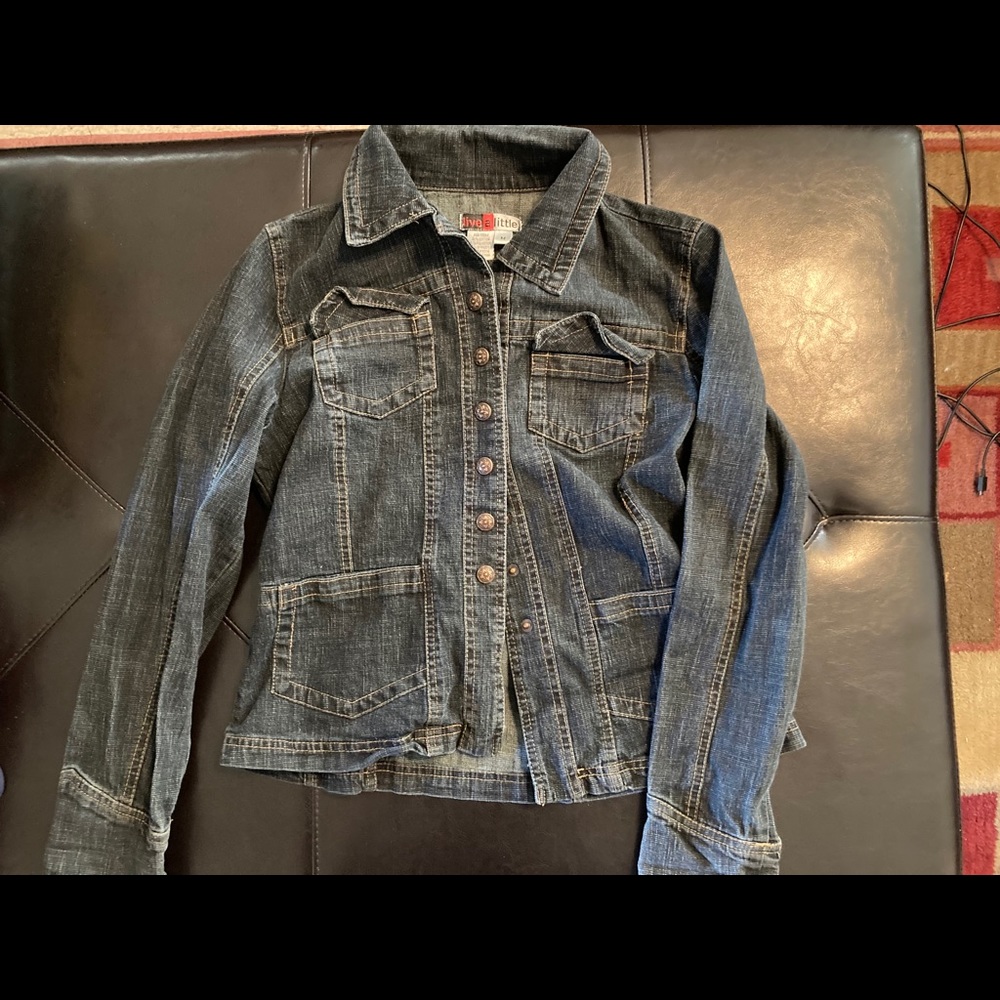 Medium women’s jean jacket.